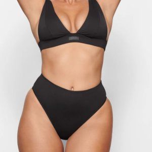 🔥NWT Swim Set Onyx Med